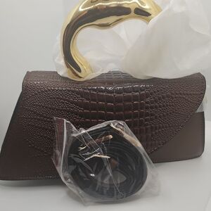 Chic Brown Crocodile-Embossed Clutch with Gold Handle